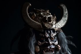 [V5] 可怕的日本恶魔面具覆盖着战士